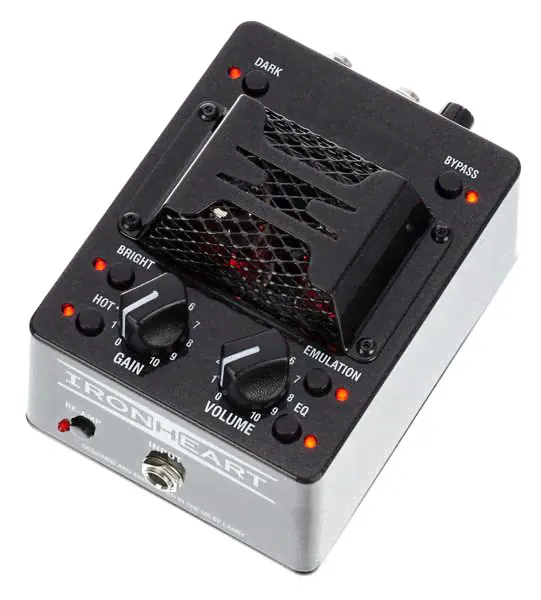 Laney IRT-PULSE - гитарный интерфейс со встроенным предусилителем